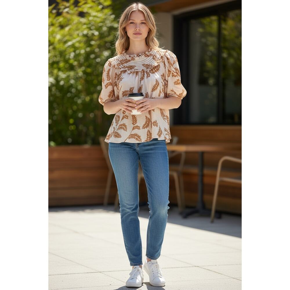 2/$30 CURRENT AIR Top Size XS Light Pink Leafy Print Leaves Blouse